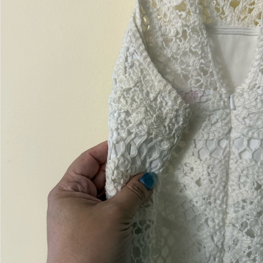 Lilly Pulitzer Jaimie Crochet Shift Dress, color resort white, size L - Picture 13 of 16